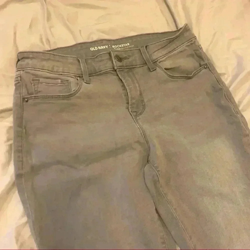 Old Navy grey mid rise stretch skinny jeans - Picture 2 of 7